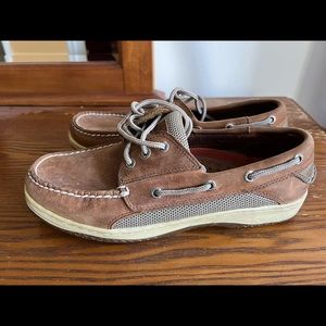 Sperry Topsiders brown